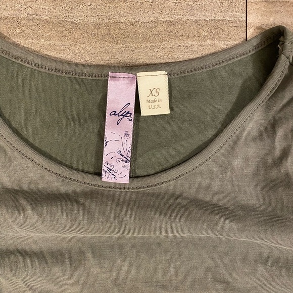 Alya Short Olive Army Green Dress SIze XSmall Cold Shoulder A-Line Dress Ruffle - Picture 2 of 5